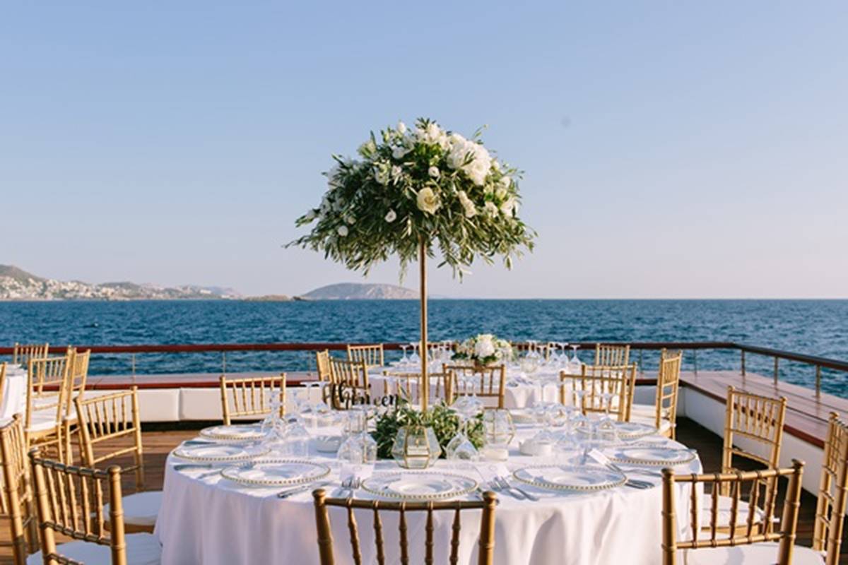 Greek Island Wedding Planners - stellaandmoscha - Luxury Wedding in the ...